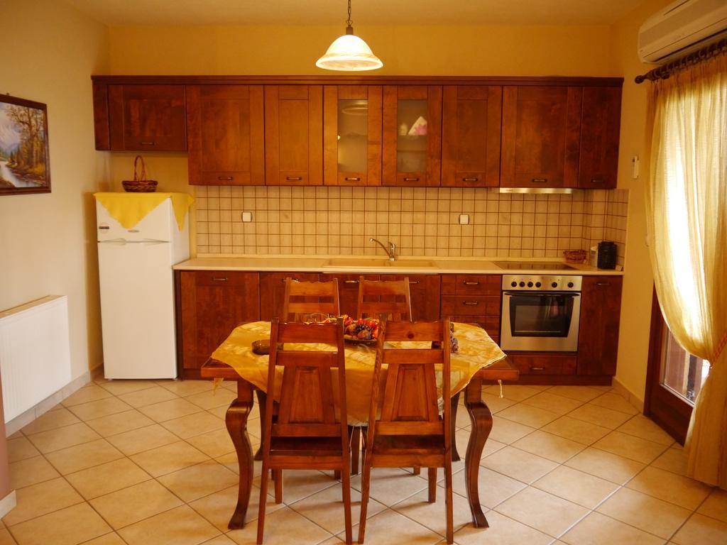 Dione Apartments Ouranoupoli Phòng bức ảnh