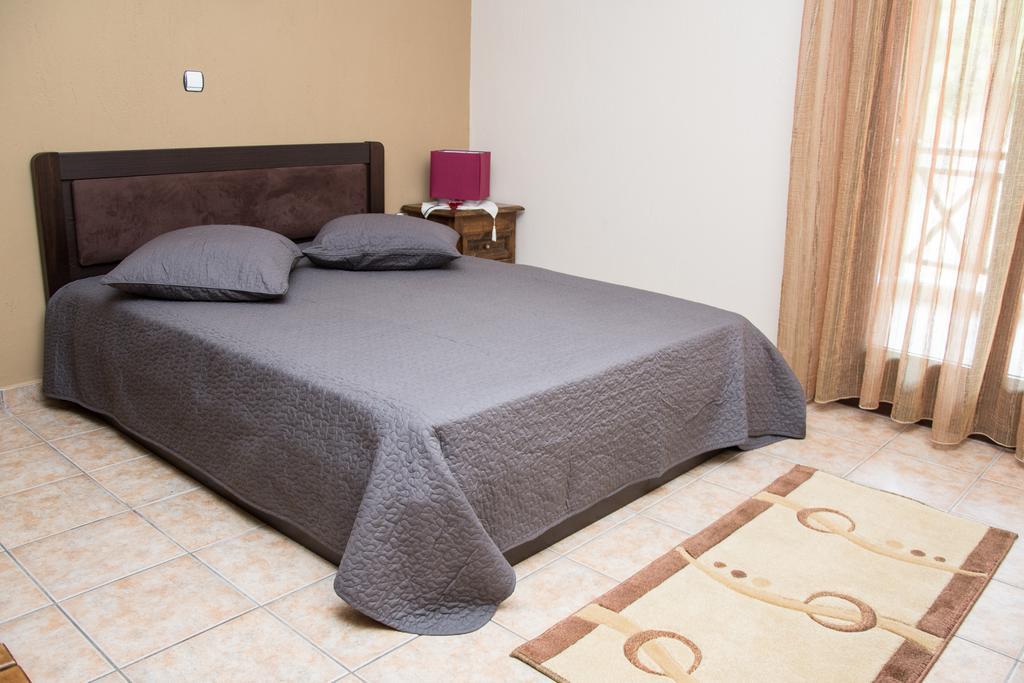 Dione Apartments Ouranoupoli Ngoại thất bức ảnh