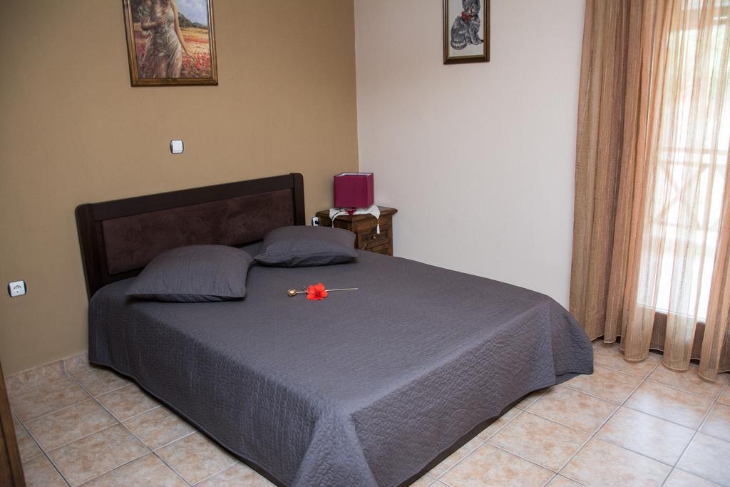Dione Apartments Ouranoupoli Ngoại thất bức ảnh